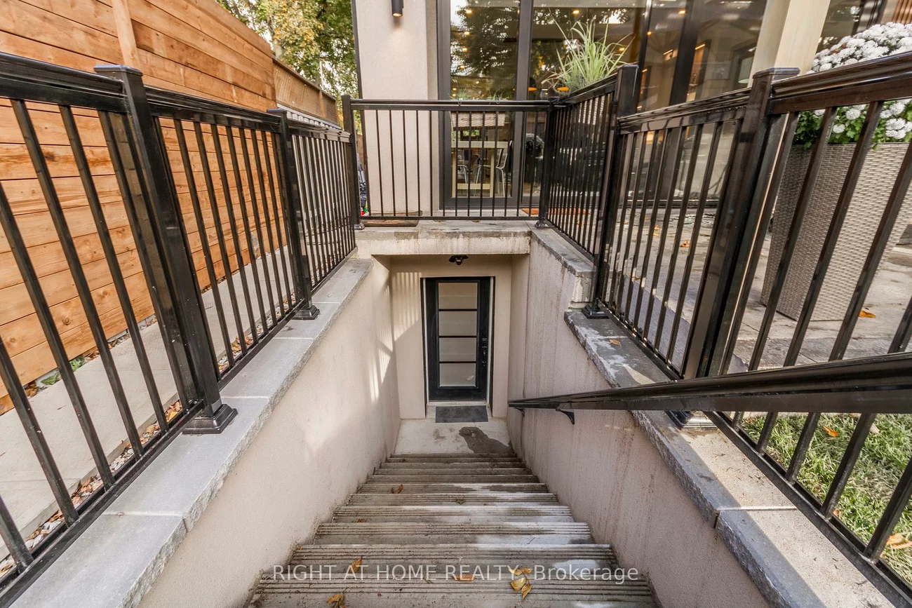 118, Martin Grove, Islington-City Centre West, Toronto