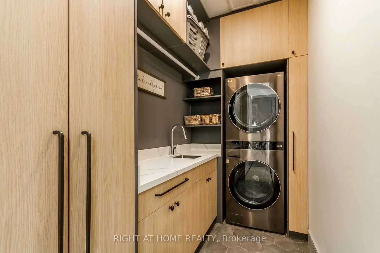 118, Martin Grove, Islington-City Centre West, Toronto