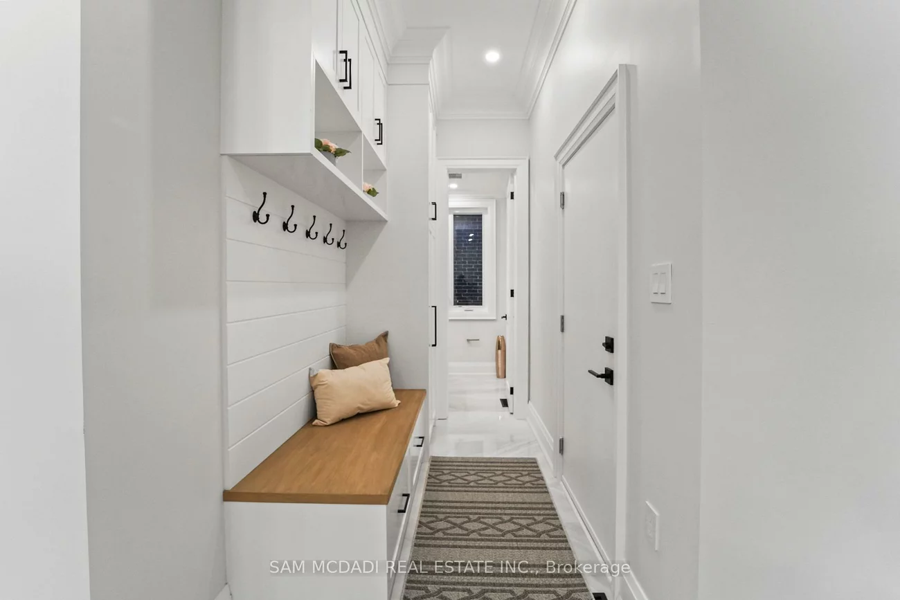 303, Delta, Alderwood, Toronto