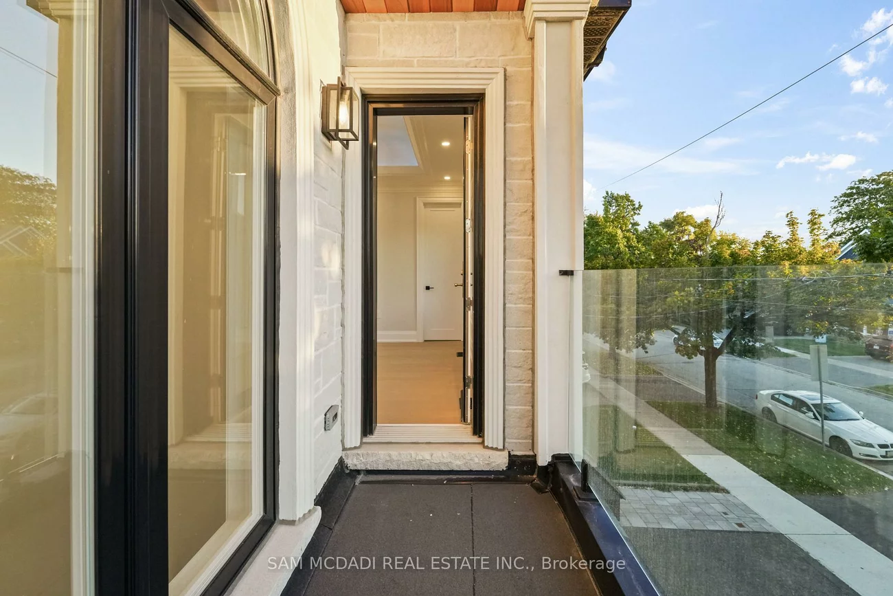 303, Delta, Alderwood, Toronto