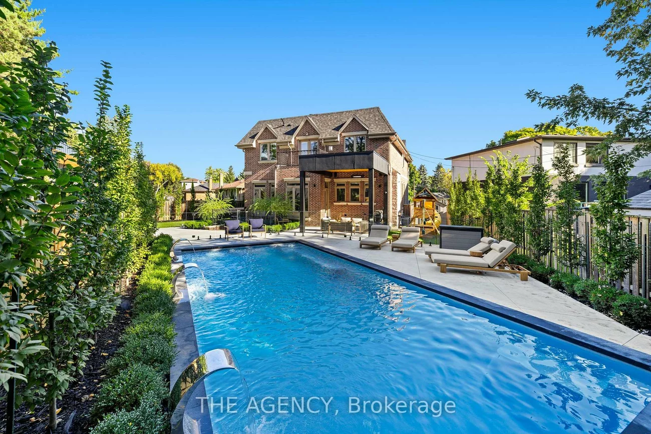 11, Burrows, Islington-City Centre West, Toronto