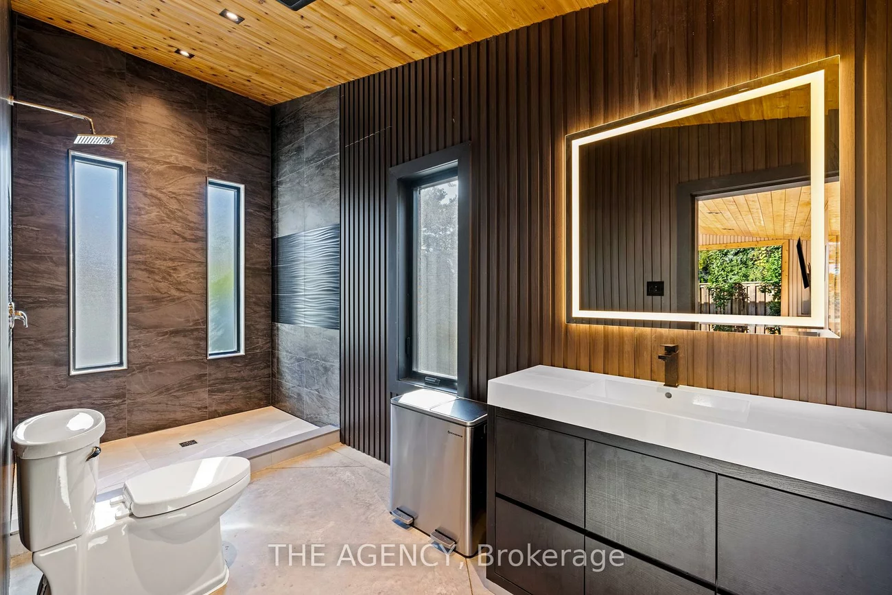 11, Burrows, Islington-City Centre West, Toronto