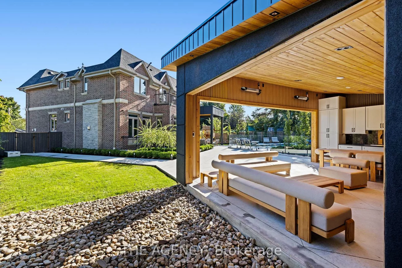 11, Burrows, Islington-City Centre West, Toronto