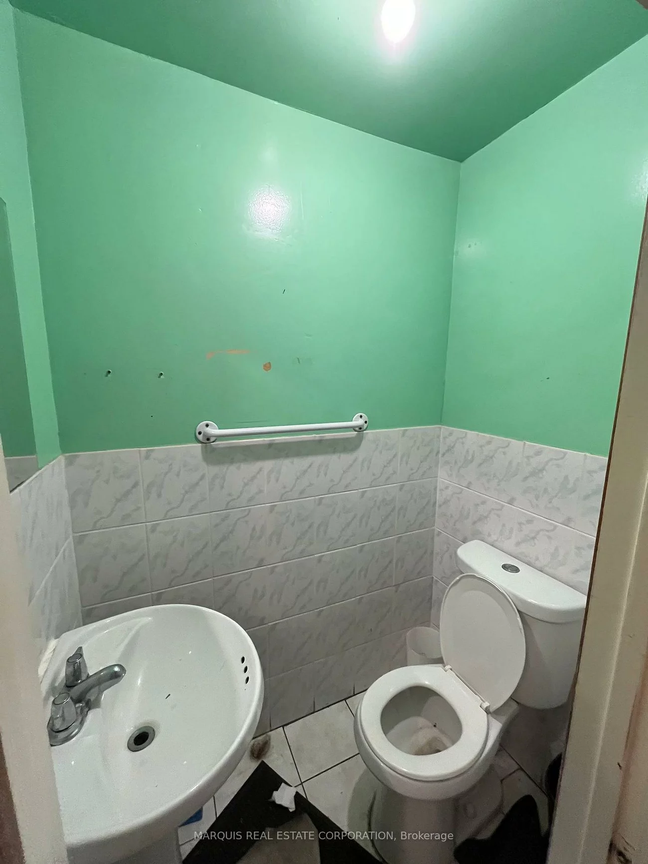 14, Cardell, Humberlea-Pelmo Park W4, Toronto