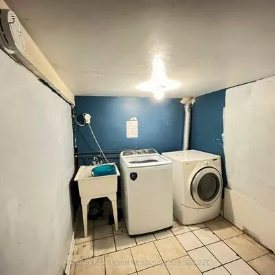 14, Cardell, Humberlea-Pelmo Park W4, Toronto