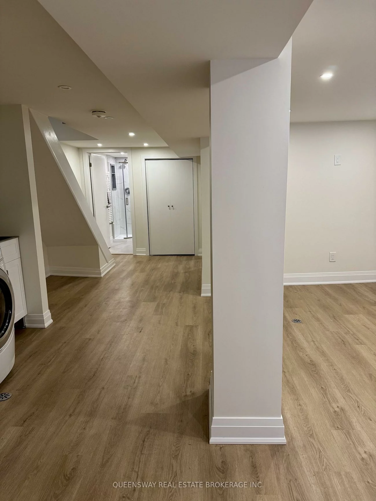 420, Jane, Lambton Baby Point, Toronto