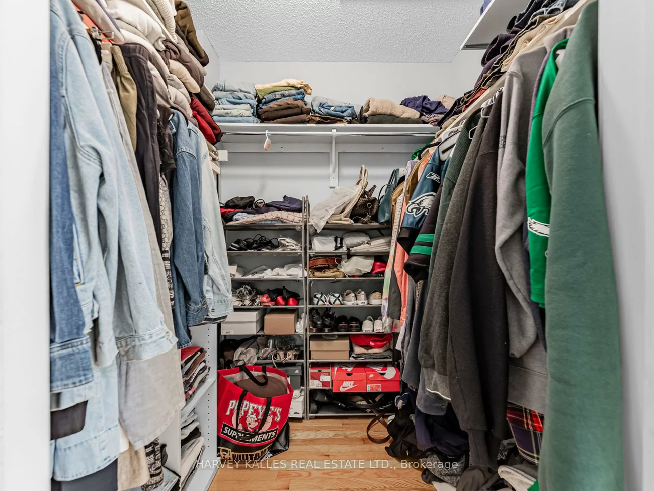 983, Roselawn, Briar Hill-Belgravia, Toronto