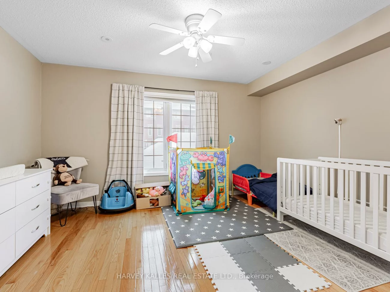 983, Roselawn, Briar Hill-Belgravia, Toronto