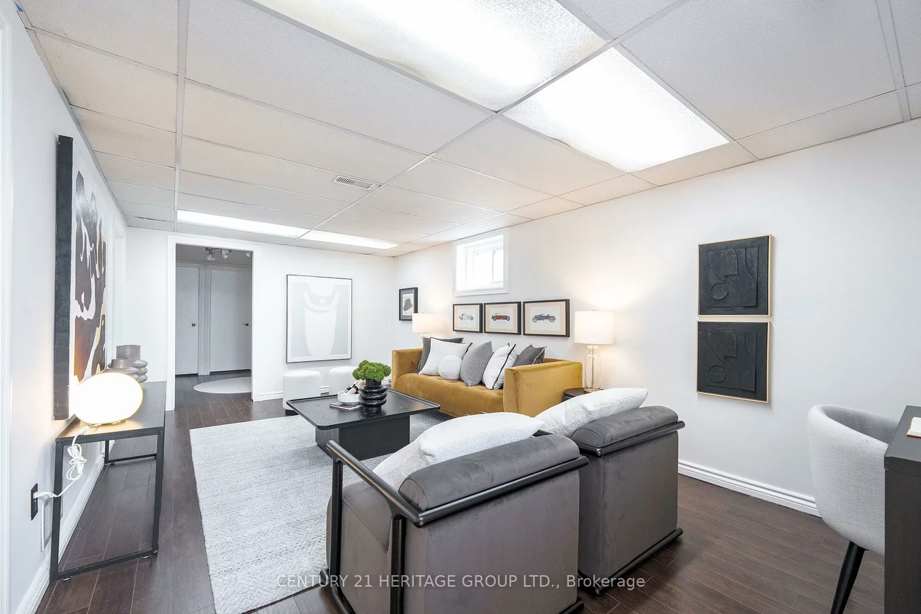 67, Savona, Alderwood, Toronto