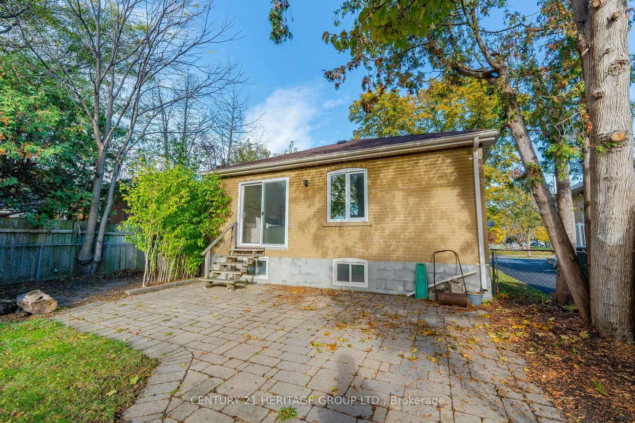 67, Savona, Alderwood, Toronto
