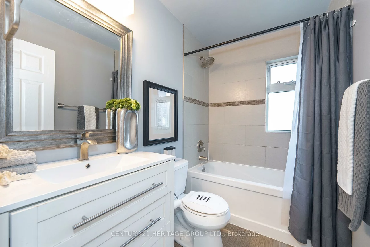 67, Savona, Alderwood, Toronto