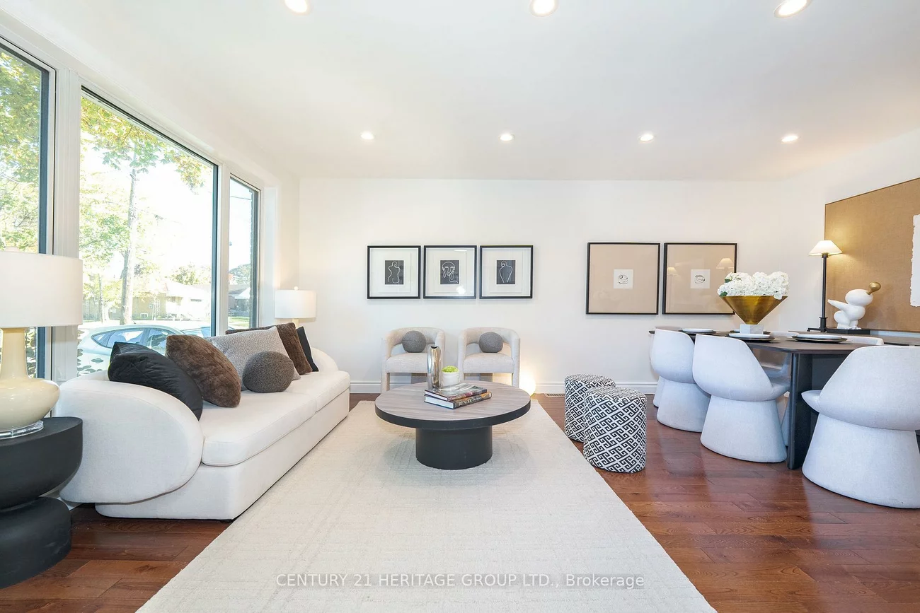 67, Savona, Alderwood, Toronto