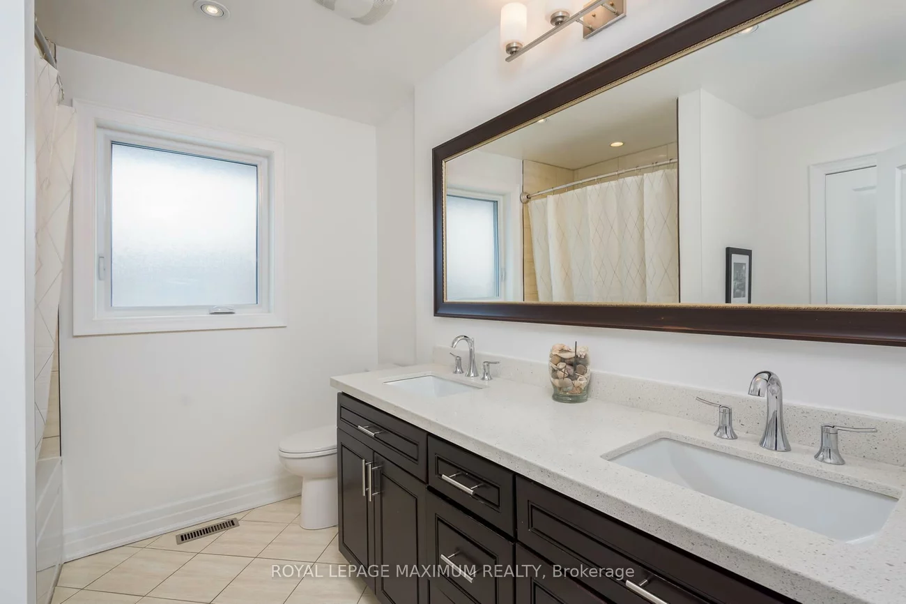 55, Ashmount, Willowridge-Martingrove-Richview, Toronto