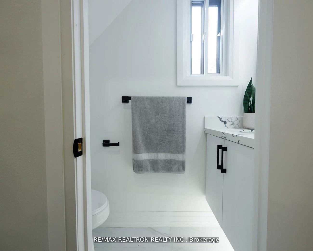 77, Hatherley, Caledonia-Fairbank, Toronto