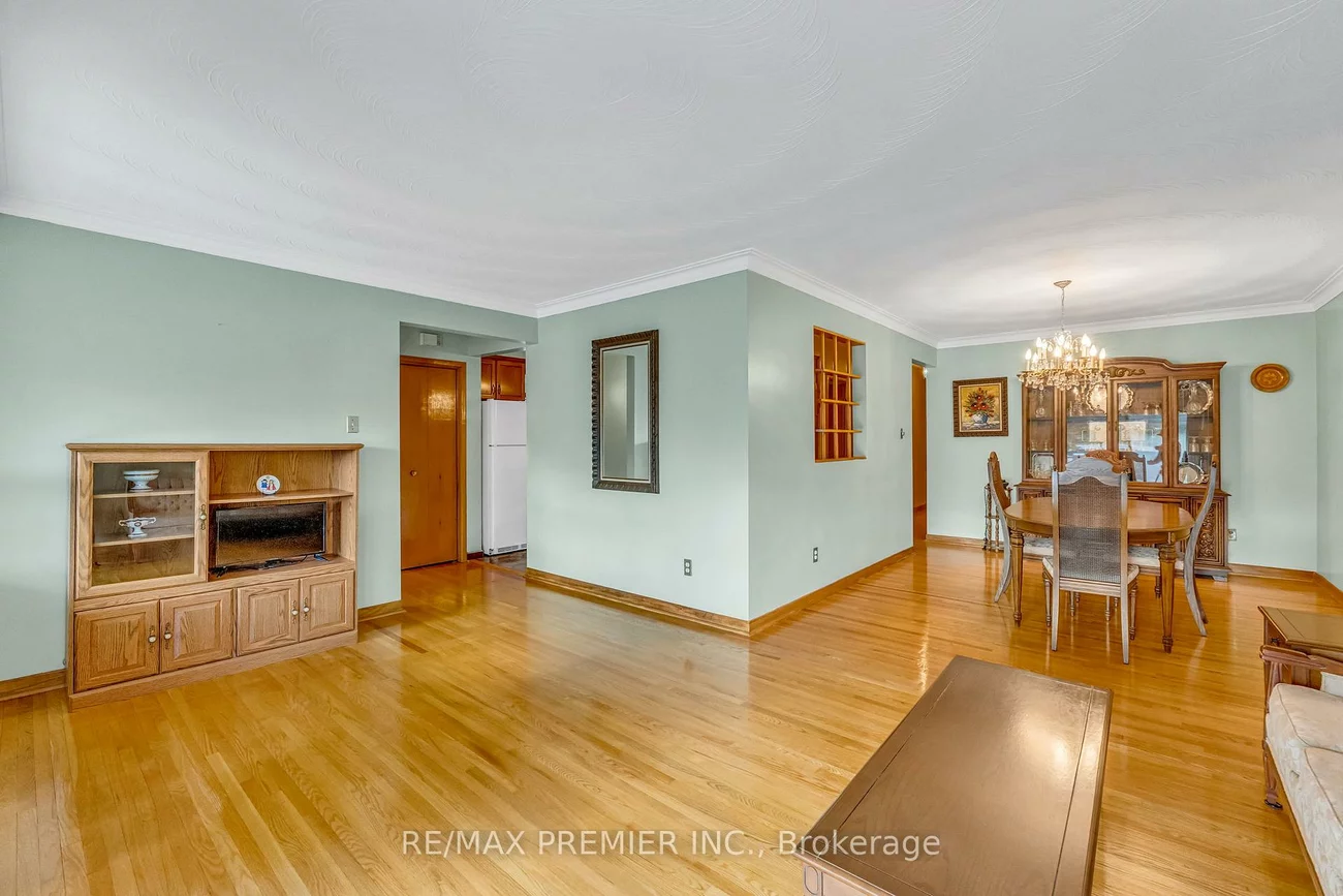 91, Hucknall, York University Heights, Toronto