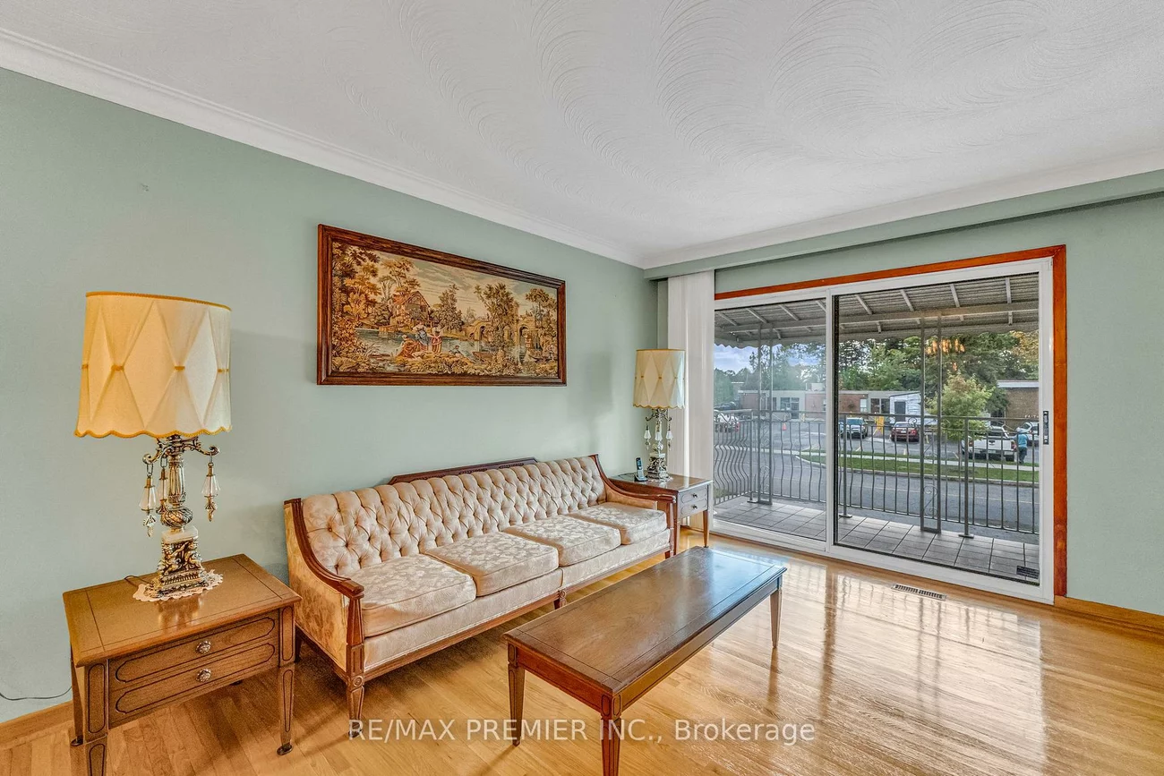 91, Hucknall, York University Heights, Toronto