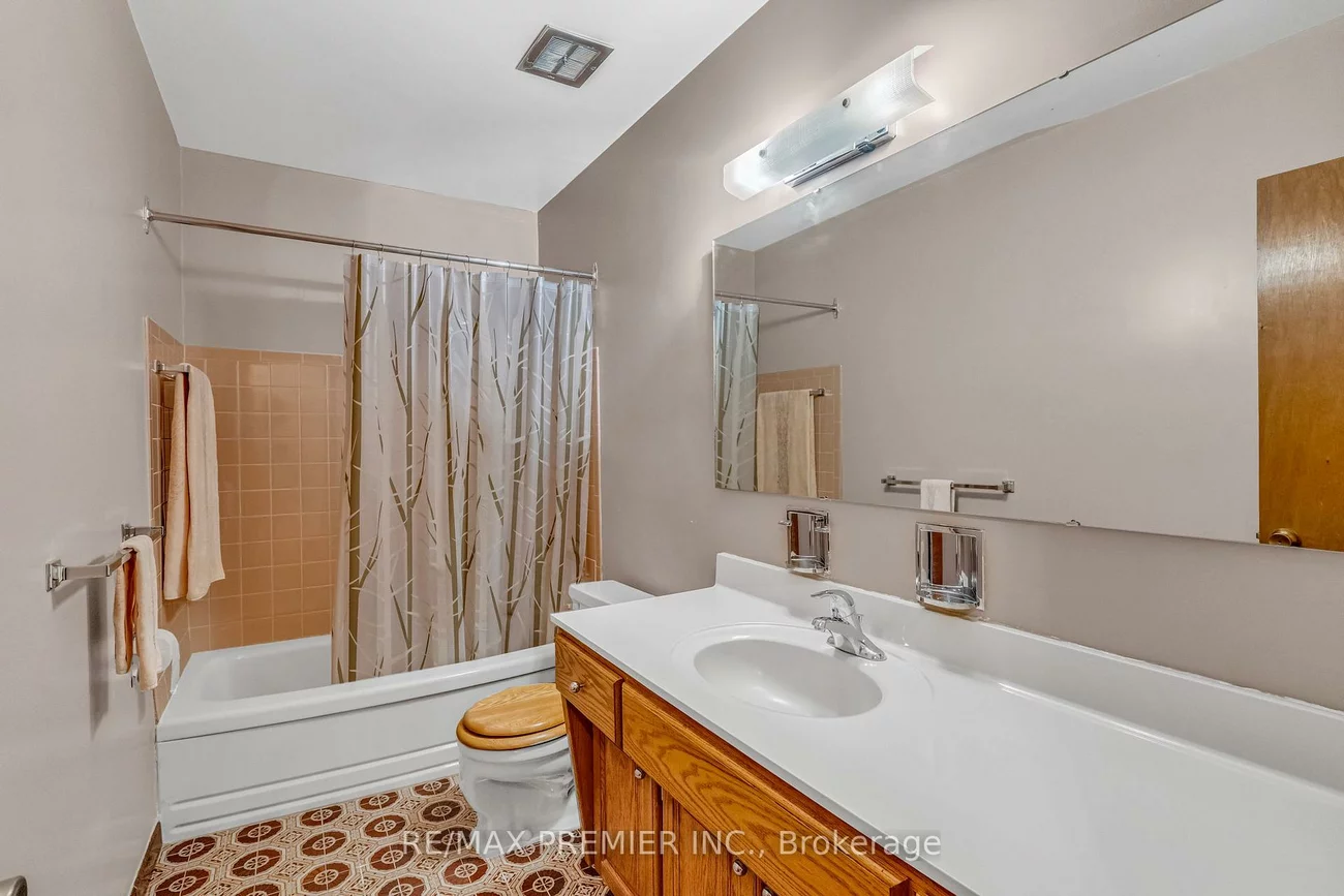 91, Hucknall, York University Heights, Toronto