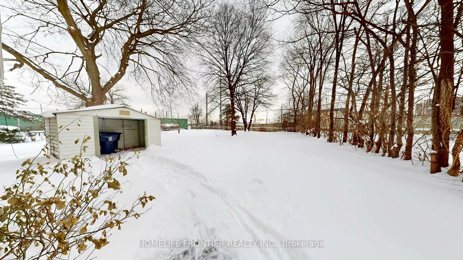 30, Farr, Mount Olive-Silverstone-Jamestown, Toronto