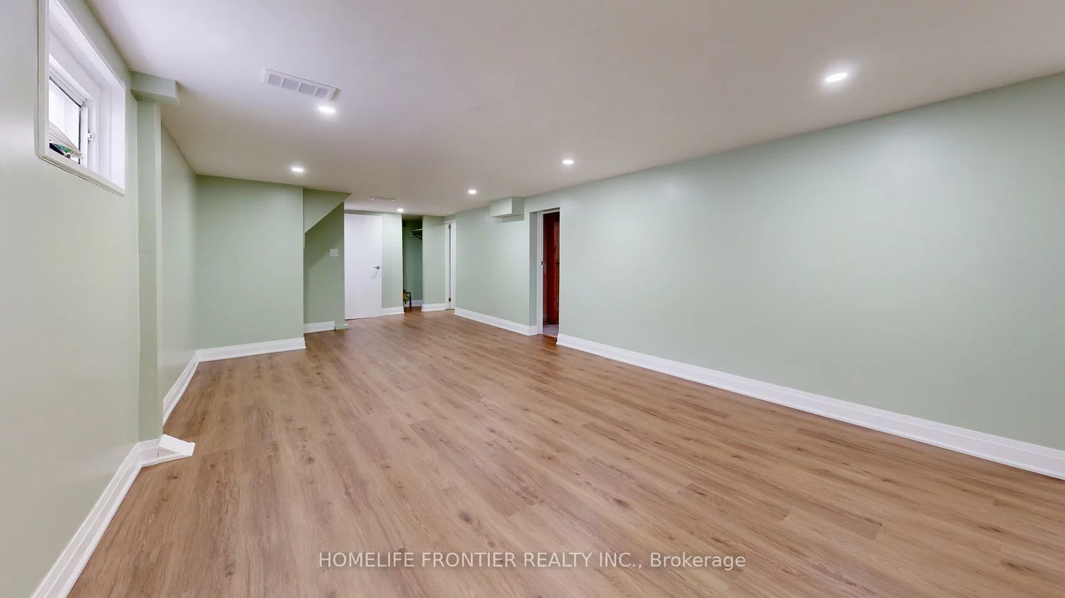 30, Farr, Mount Olive-Silverstone-Jamestown, Toronto