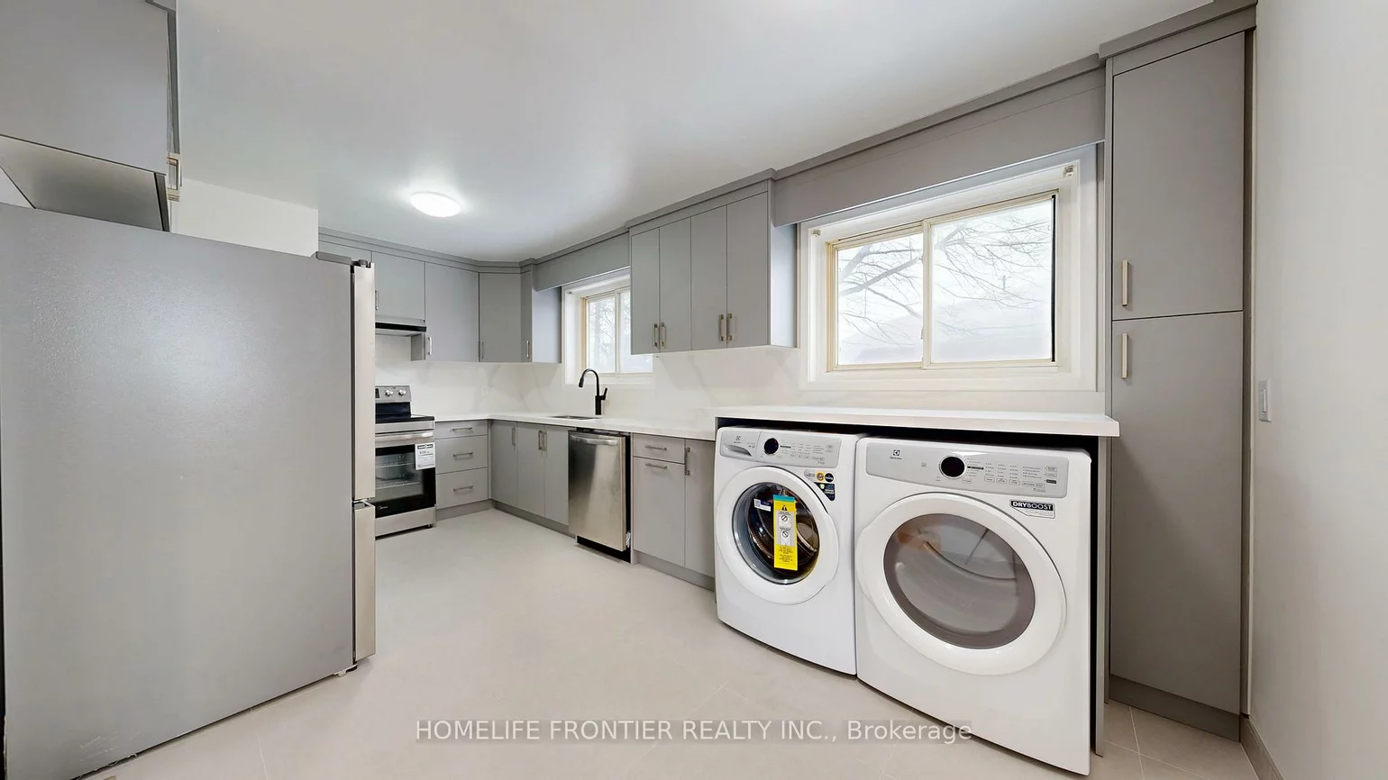 30, Farr, Mount Olive-Silverstone-Jamestown, Toronto