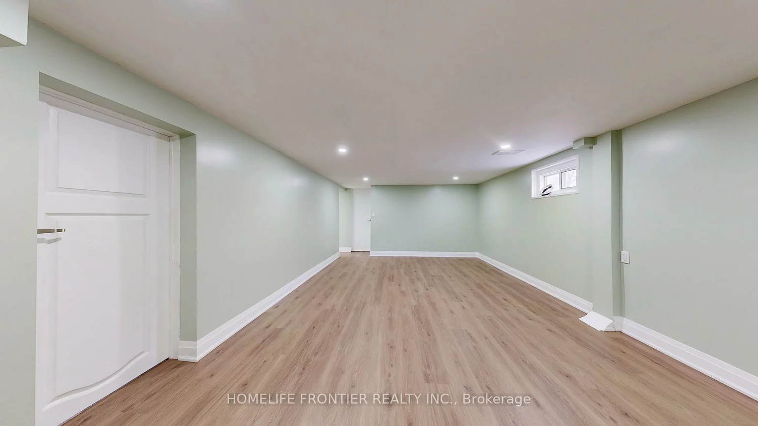 30, Farr, Mount Olive-Silverstone-Jamestown, Toronto