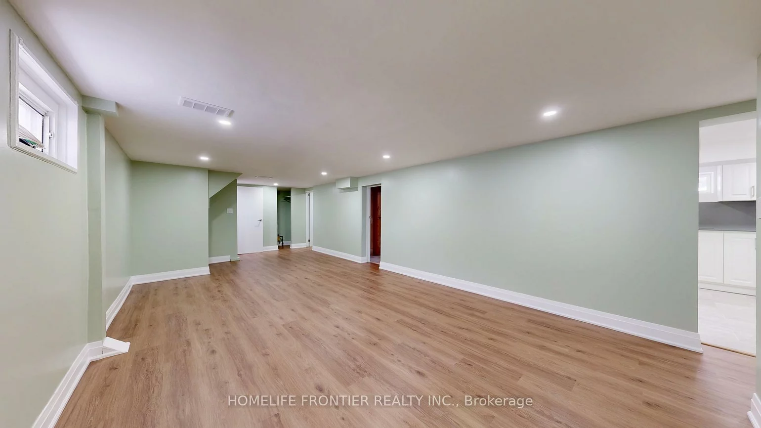 30, Farr, Mount Olive-Silverstone-Jamestown, Toronto