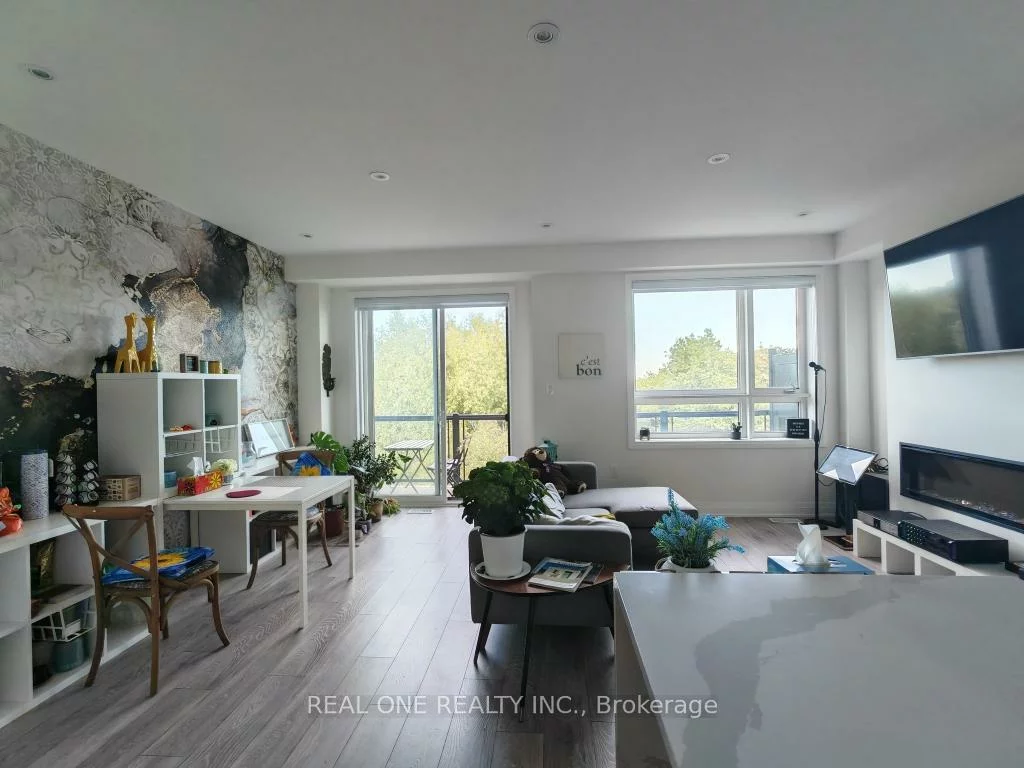 19, Woodstream, West Humber-Clairville, Toronto