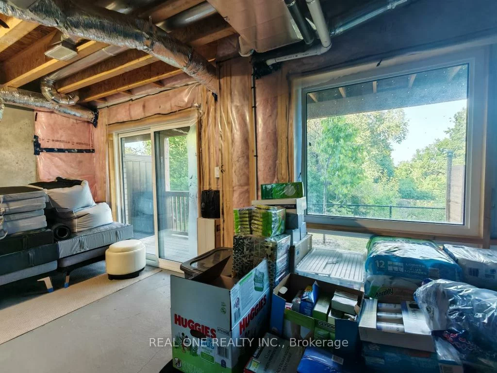 19, Woodstream, West Humber-Clairville, Toronto