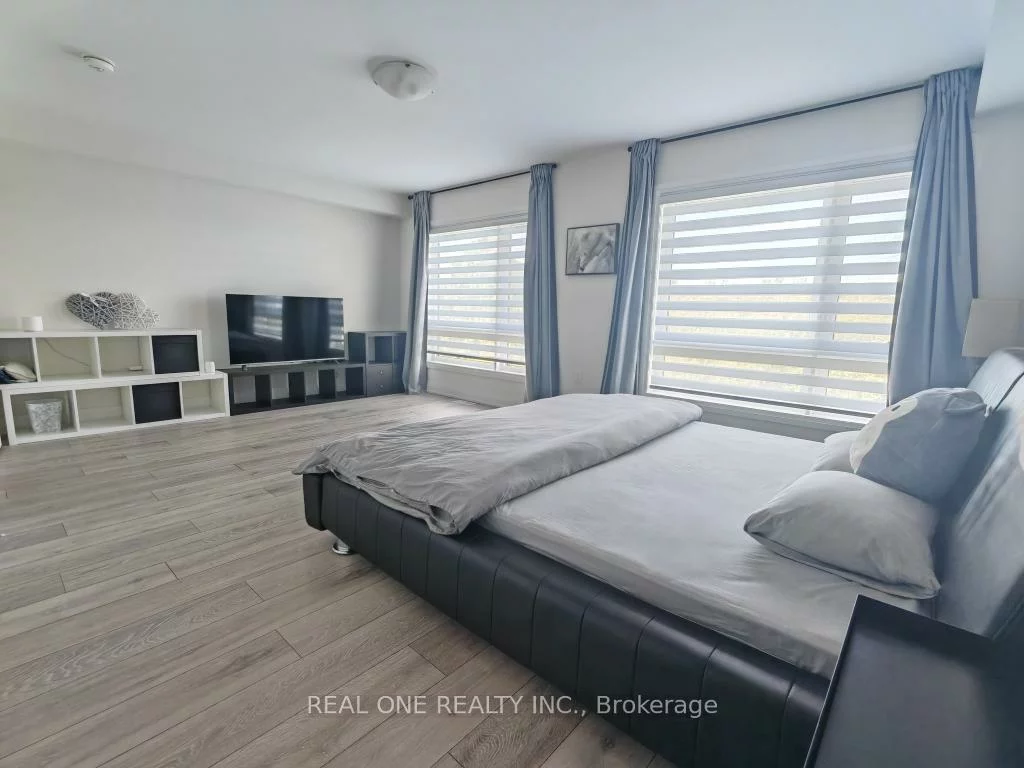 19, Woodstream, West Humber-Clairville, Toronto