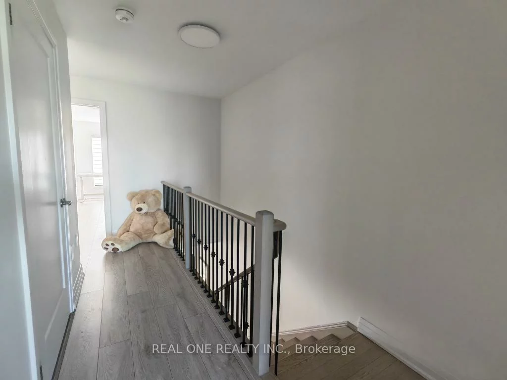 19, Woodstream, West Humber-Clairville, Toronto