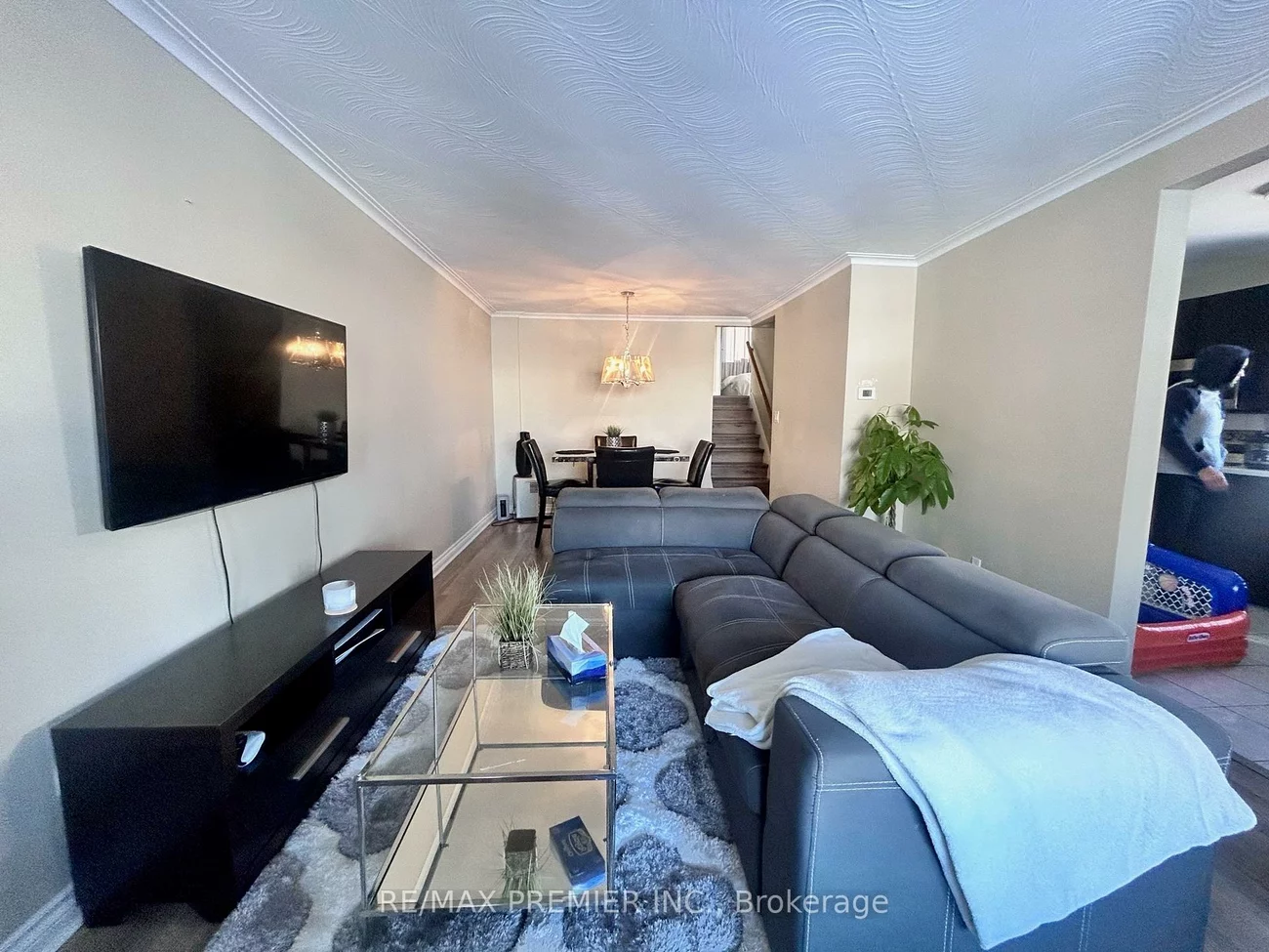 15, Lantos, Downsview-Roding-CFB, Toronto