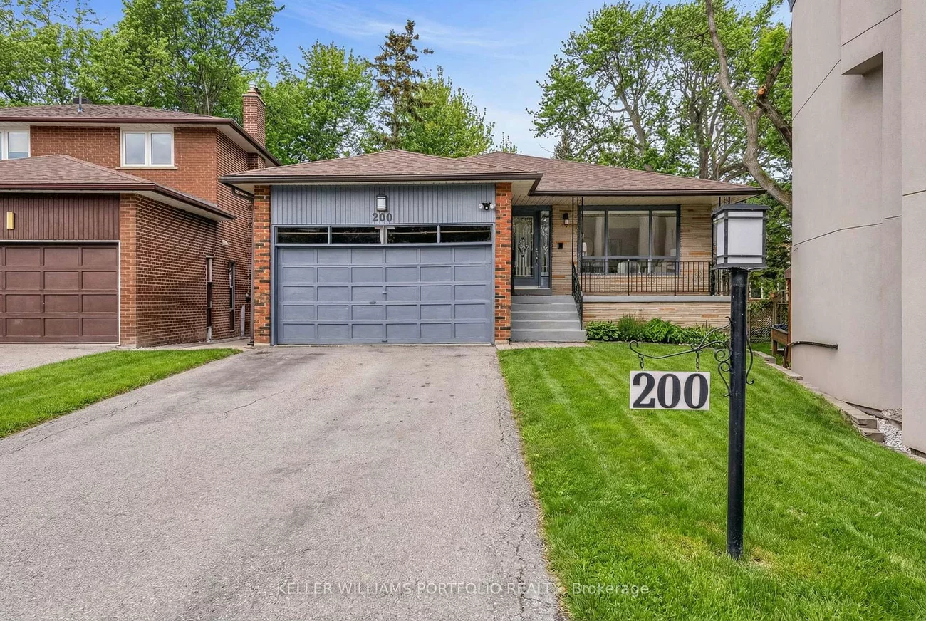 200, Lake Promenade, Long Branch, Toronto