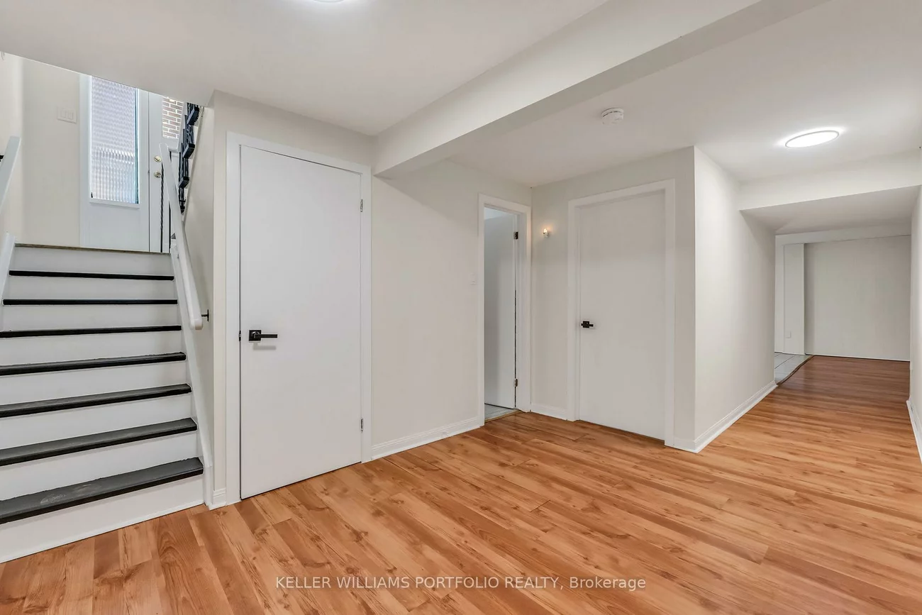 200, Lake Promenade, Long Branch, Toronto