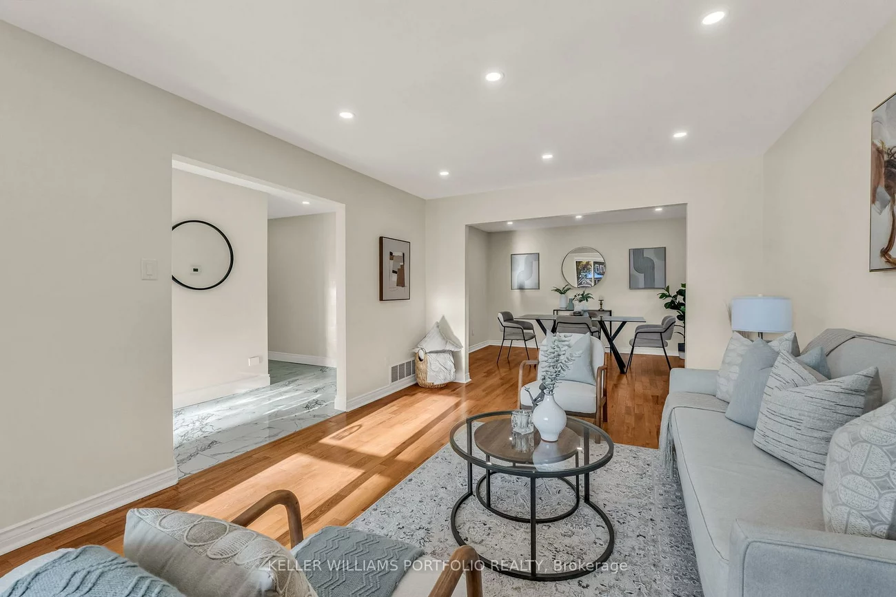 200, Lake Promenade, Long Branch, Toronto