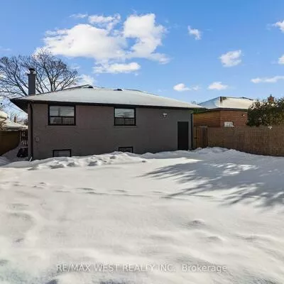 14, Ixworth, West Humber-Clairville, Toronto