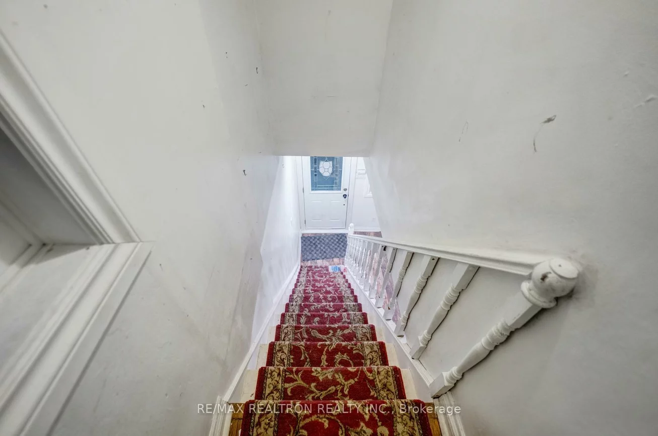 55, Chambers, Weston-Pellam Park, Toronto