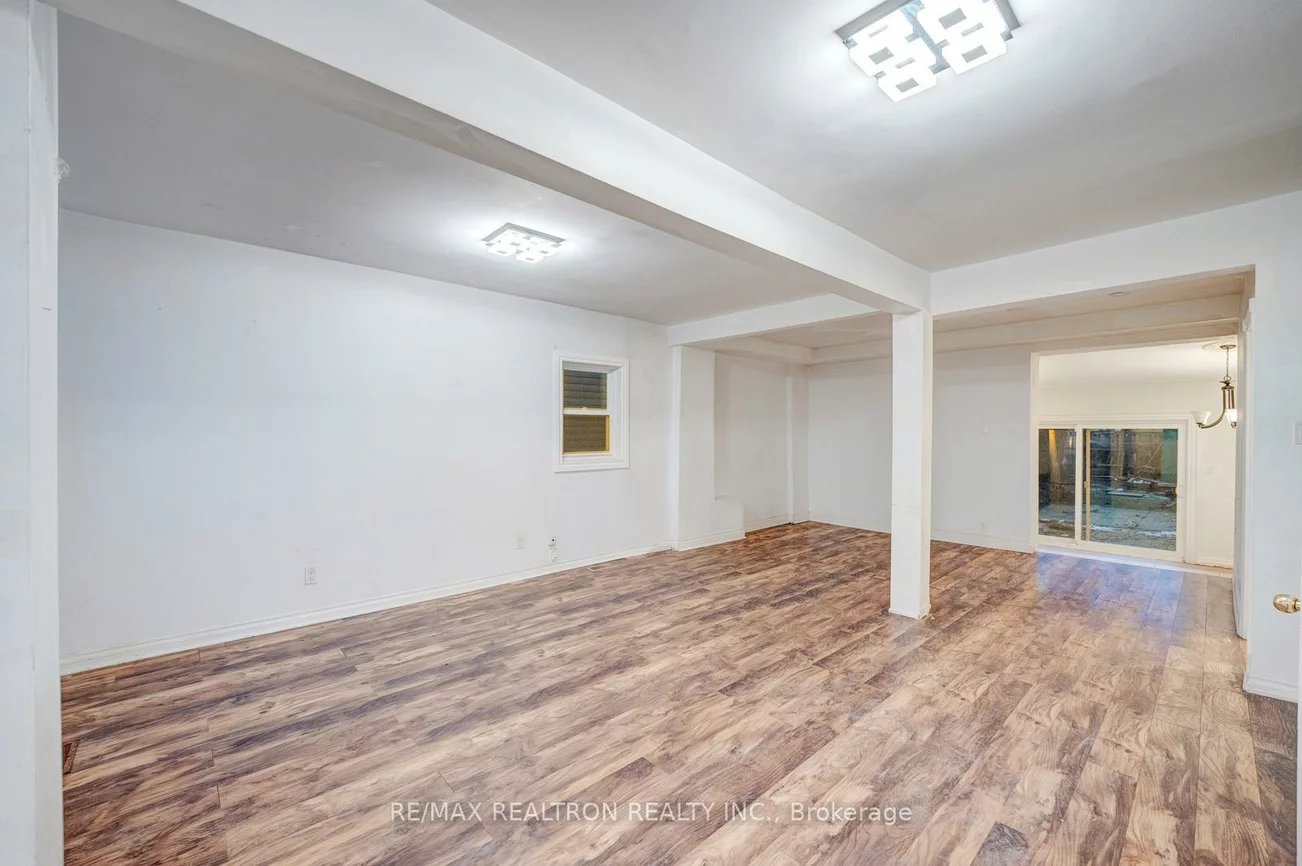 55, Chambers, Weston-Pellam Park, Toronto