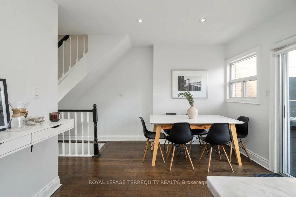 261, Blackthorn, Weston-Pellam Park, Toronto