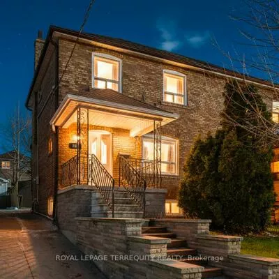 261, Blackthorn, Weston-Pellam Park, Toronto