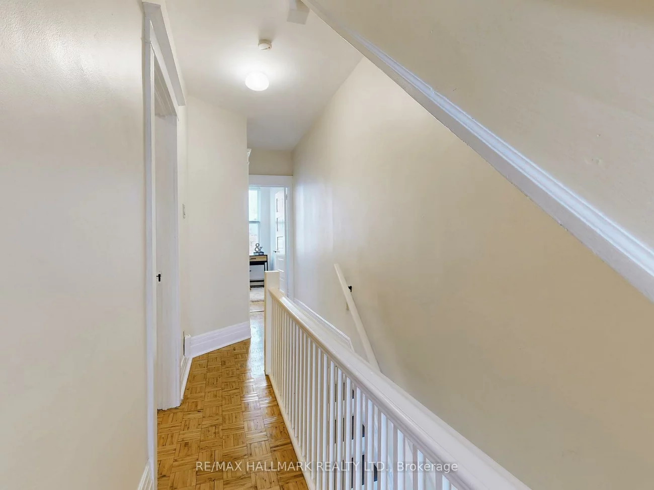 242, Delaware, Dovercourt-Wallace Emerson-Junction, Toronto