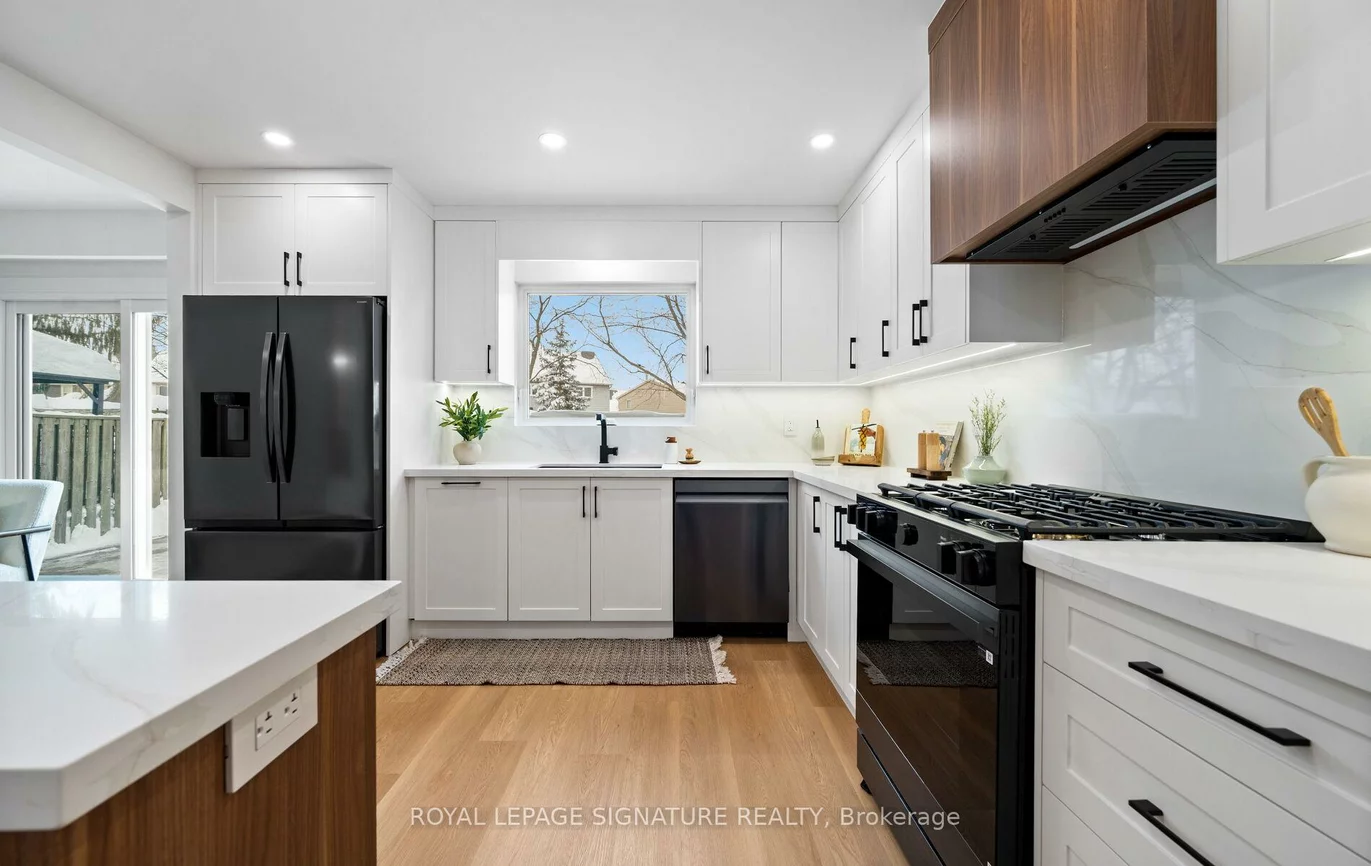 23, Lafferty, Eringate-Centennial-West Deane, Toronto