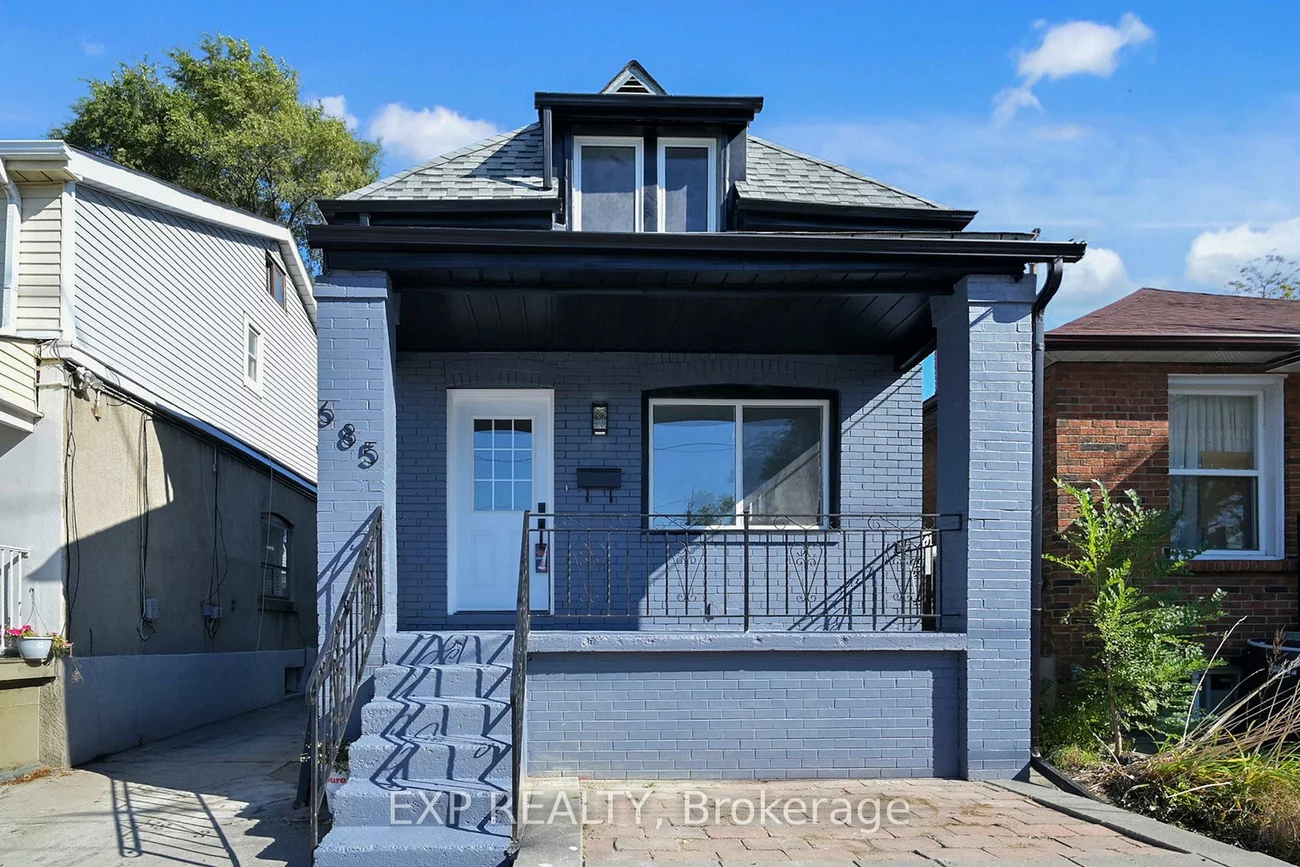 685, Jane, Rockcliffe-Smythe, Toronto