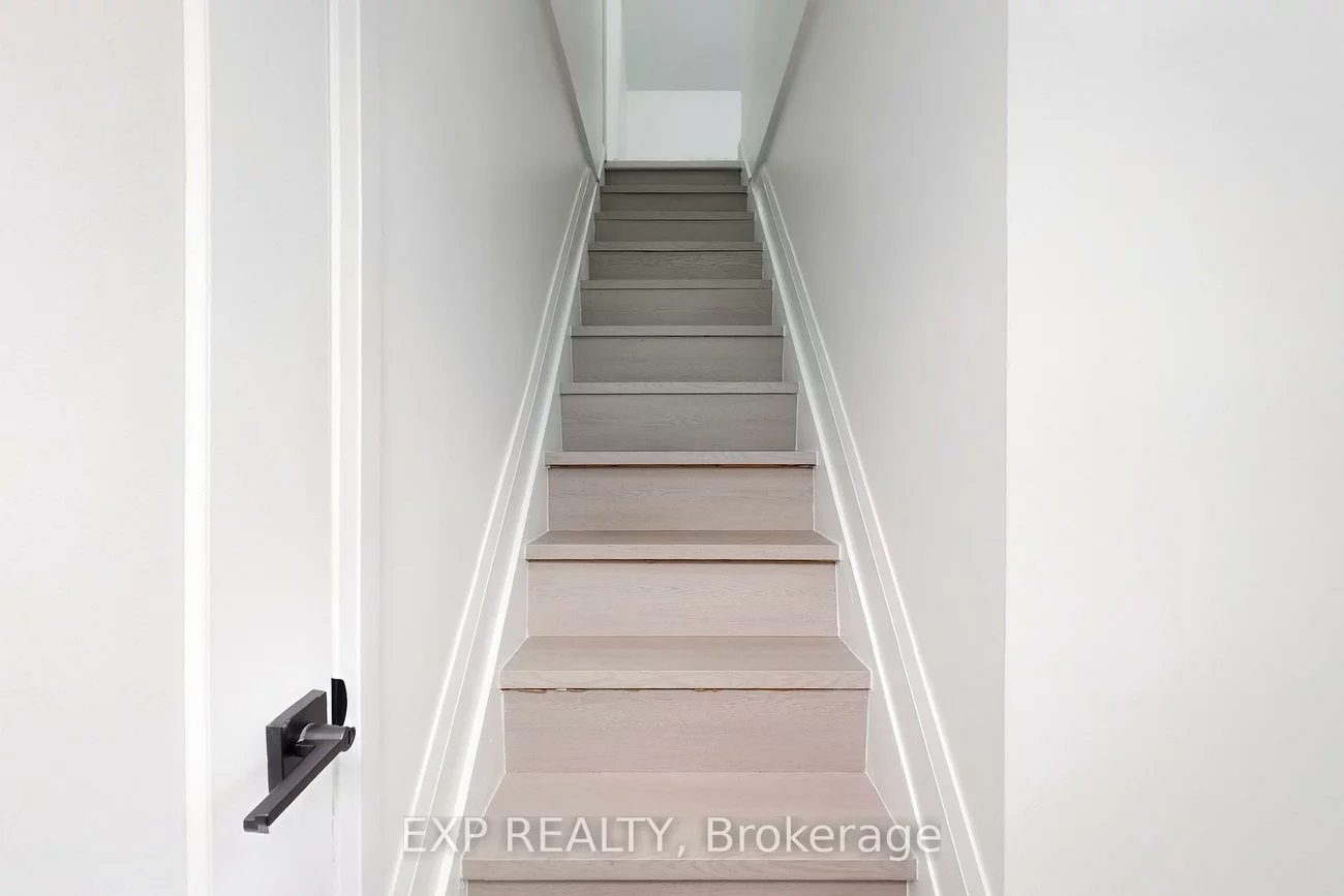 685, Jane, Rockcliffe-Smythe, Toronto