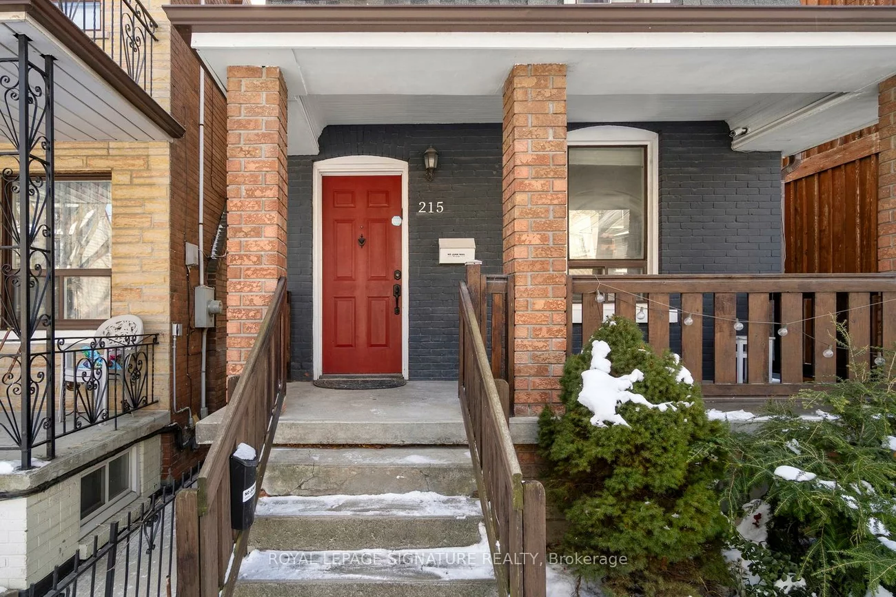 215, Yarmouth, Dovercourt-Wallace Emerson-Junction, Toronto