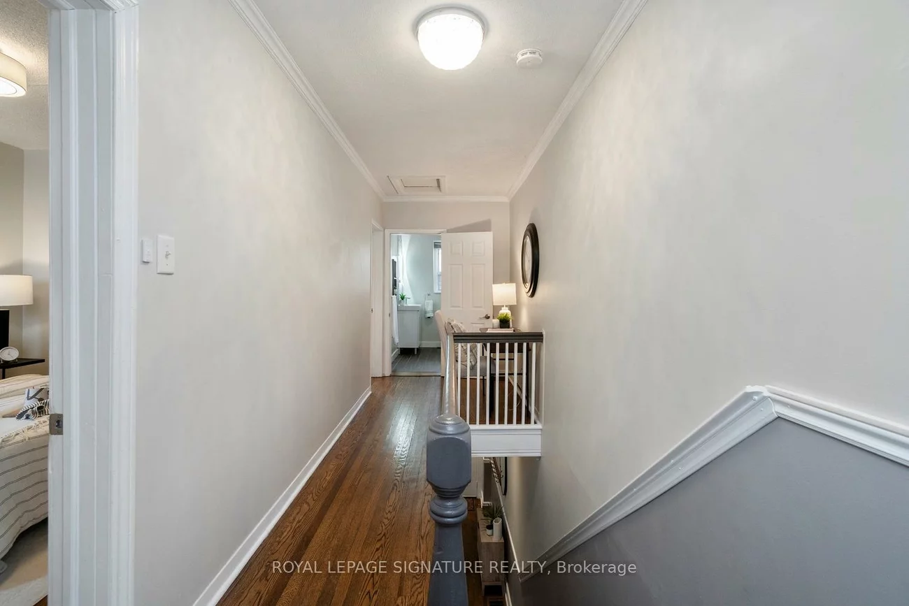 215, Yarmouth, Dovercourt-Wallace Emerson-Junction, Toronto