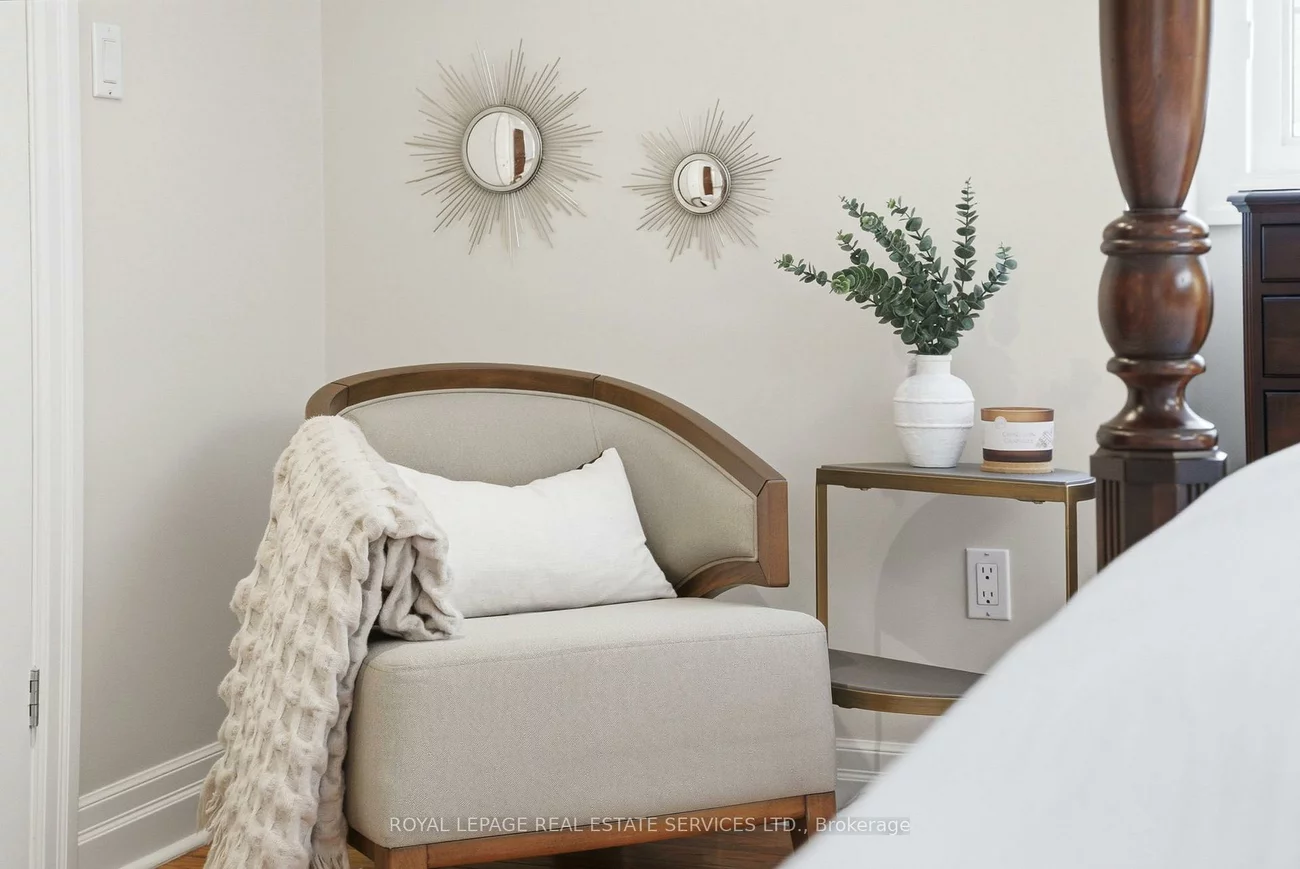 17, Elstree, Edenbridge-Humber Valley, Toronto