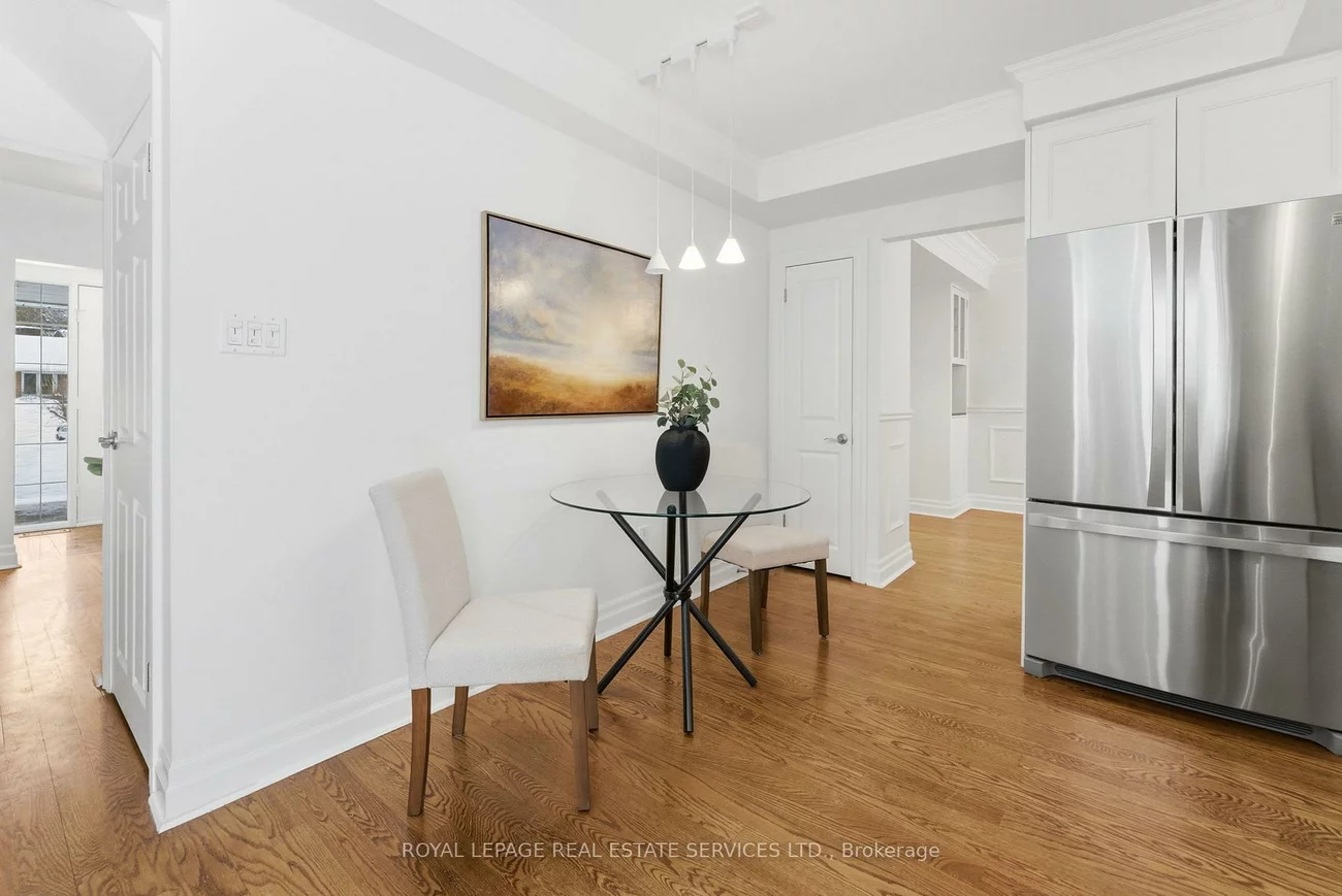 17, Elstree, Edenbridge-Humber Valley, Toronto