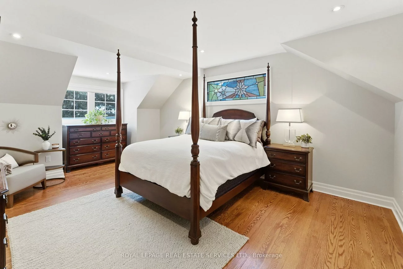 17, Elstree, Edenbridge-Humber Valley, Toronto