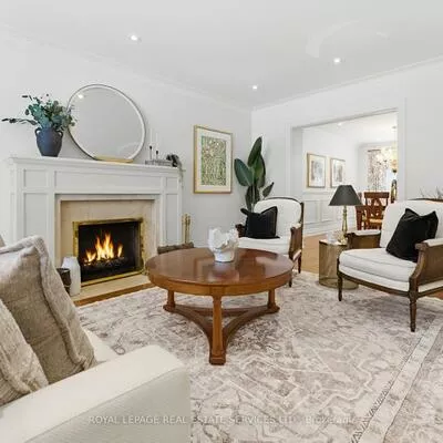 17, Elstree, Edenbridge-Humber Valley, Toronto