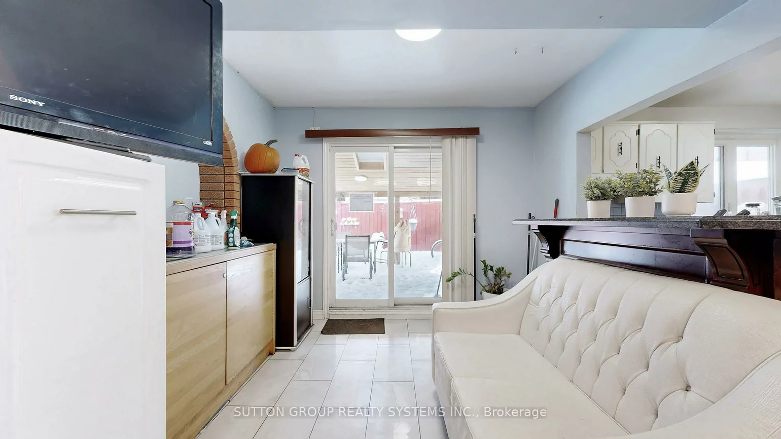 30, Coronado, Humbermede, Toronto